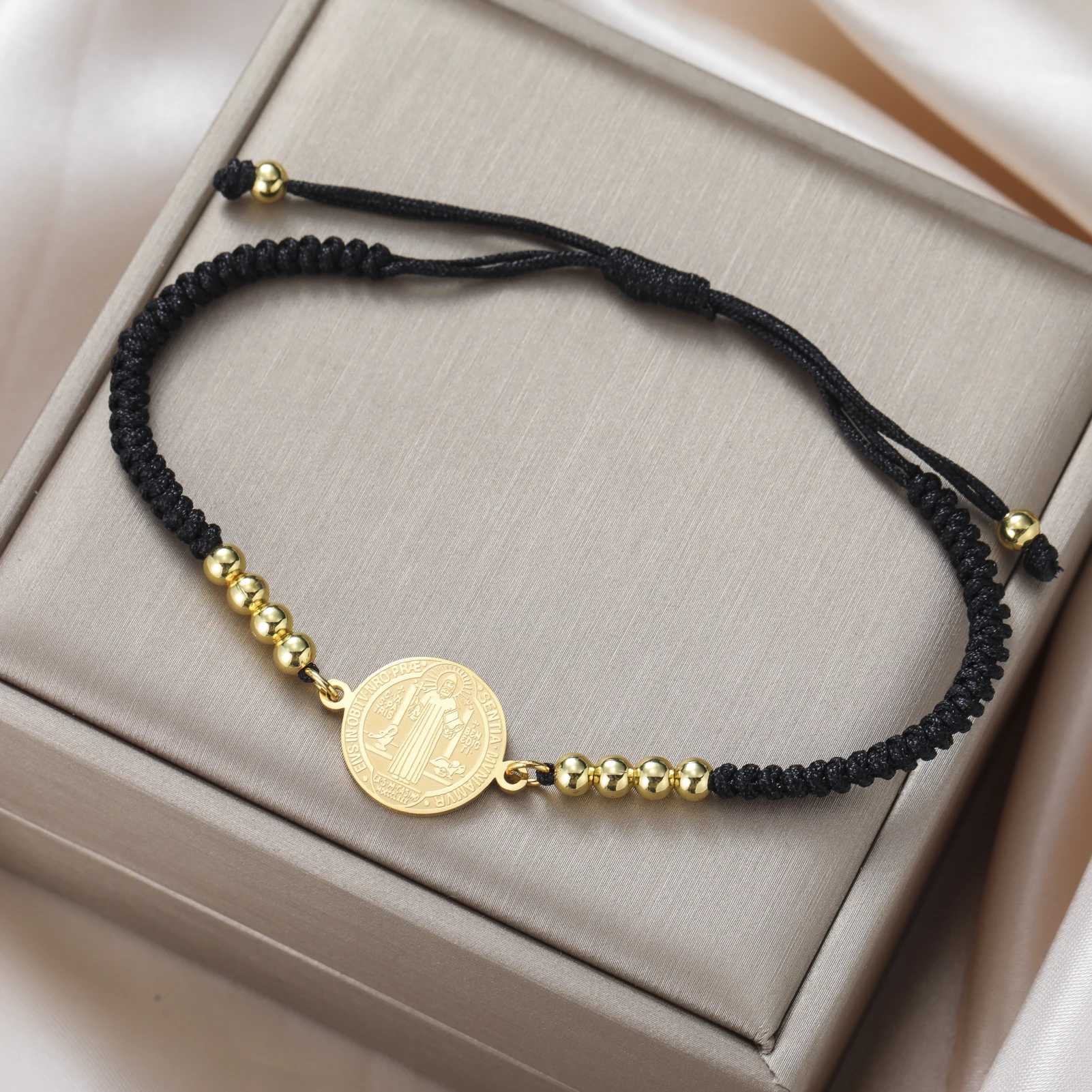 Edelstahl doppelseitige Saint Benedict Exorzismus Kreuz Charm Armband Frauen Männer Einstellbare Rot Schwarz Seil Armbänder Schmuck – Detail 9