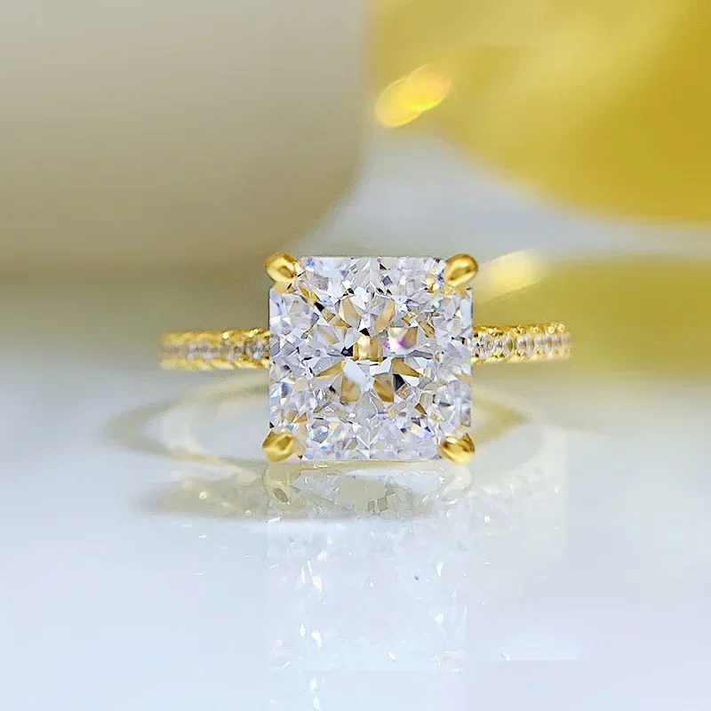 SpringQiaoer 18K Gold Plated 925 Sterling Silver 8MM Crushed Ice Cut High Carbon Diamonds Engagement Fine Jewelry Ring