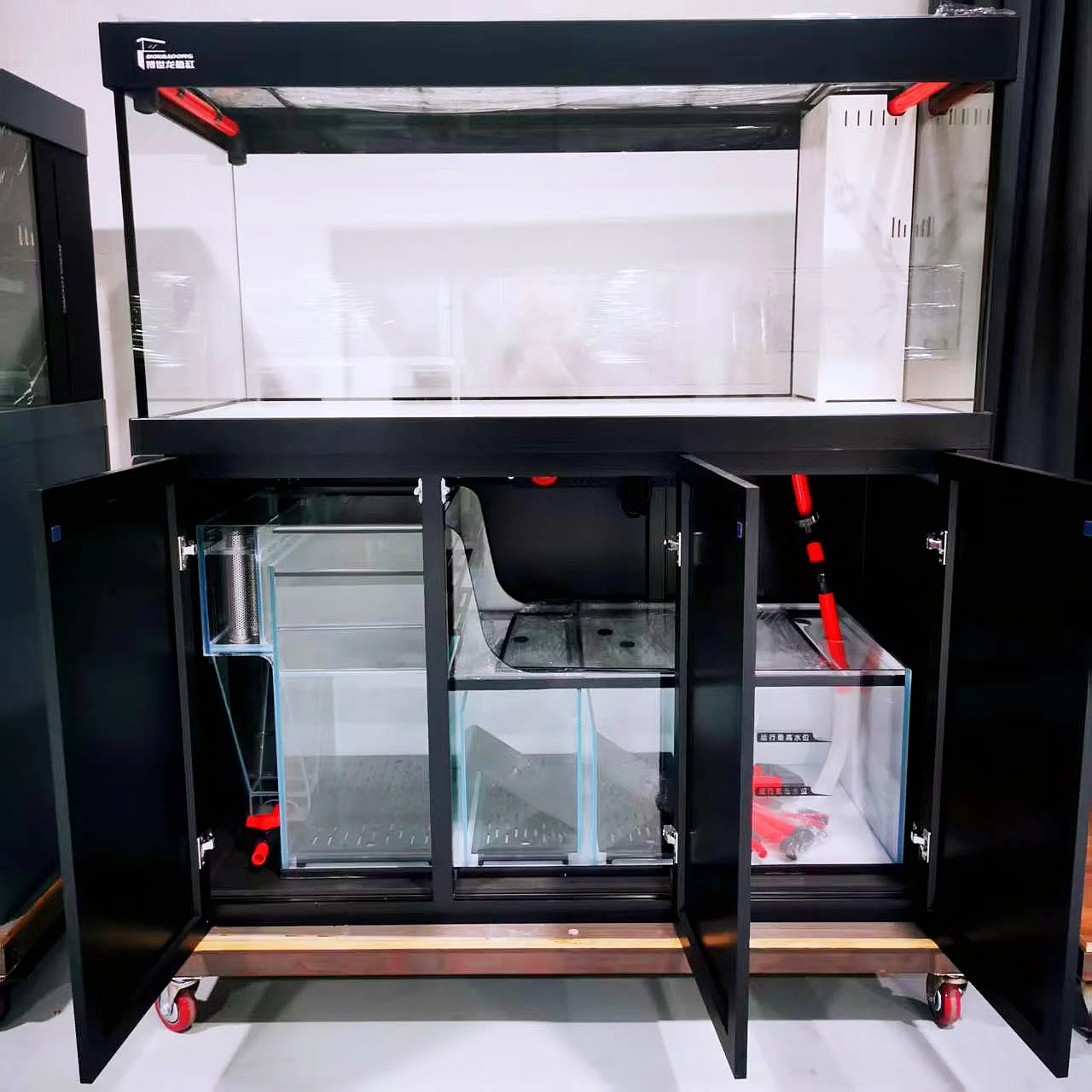 Factory Direct Supply Prime High Glass Fish Tank Pro Vertical Design Partition Wall High Tech Smart Ecosystem Aquarium