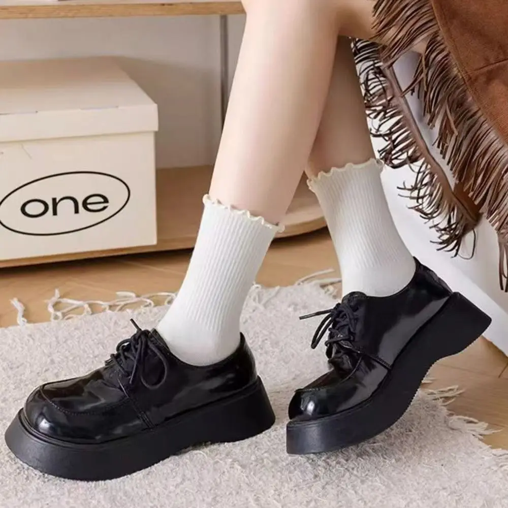 かわいいソリッドカラーの女性フリルソックス綿通気性スタックソックス快適な JK 靴下