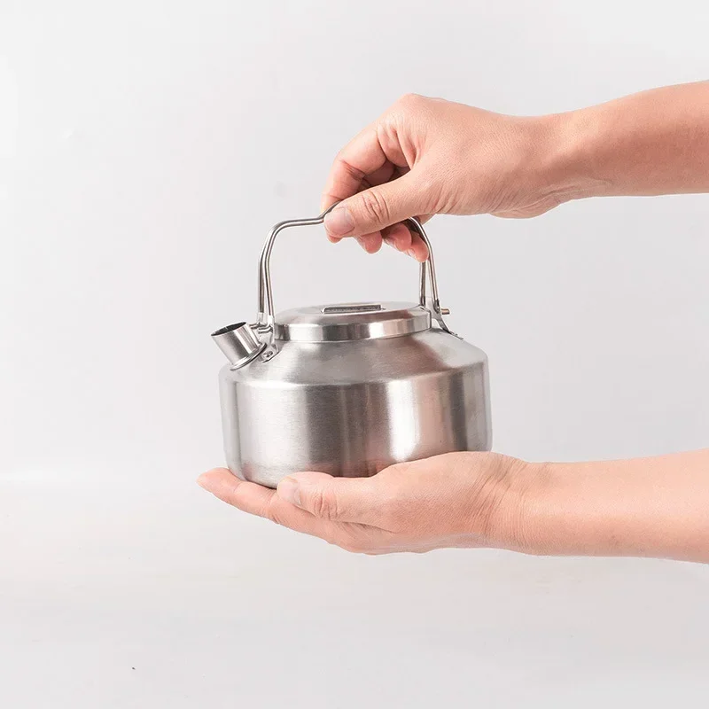 2025 New Outdoor Mini Boiling Kettle 0.9L Camping Kettle 304 Stainless Steel Ultra Lightweight Camping Teapot Coffee Pot