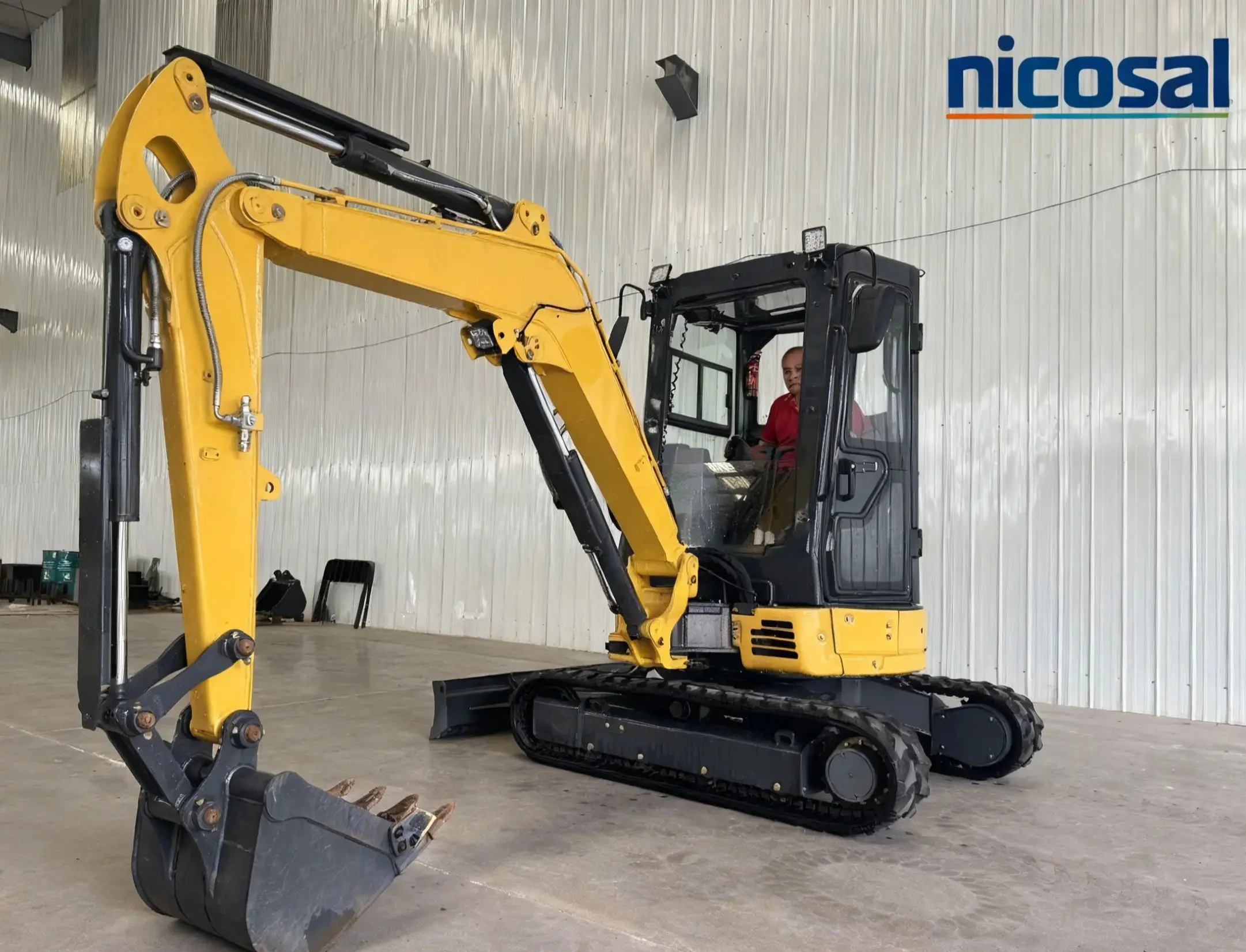 

construction excavator 3.5 ton diesel mini excavator crawler crane excavator 3 tons