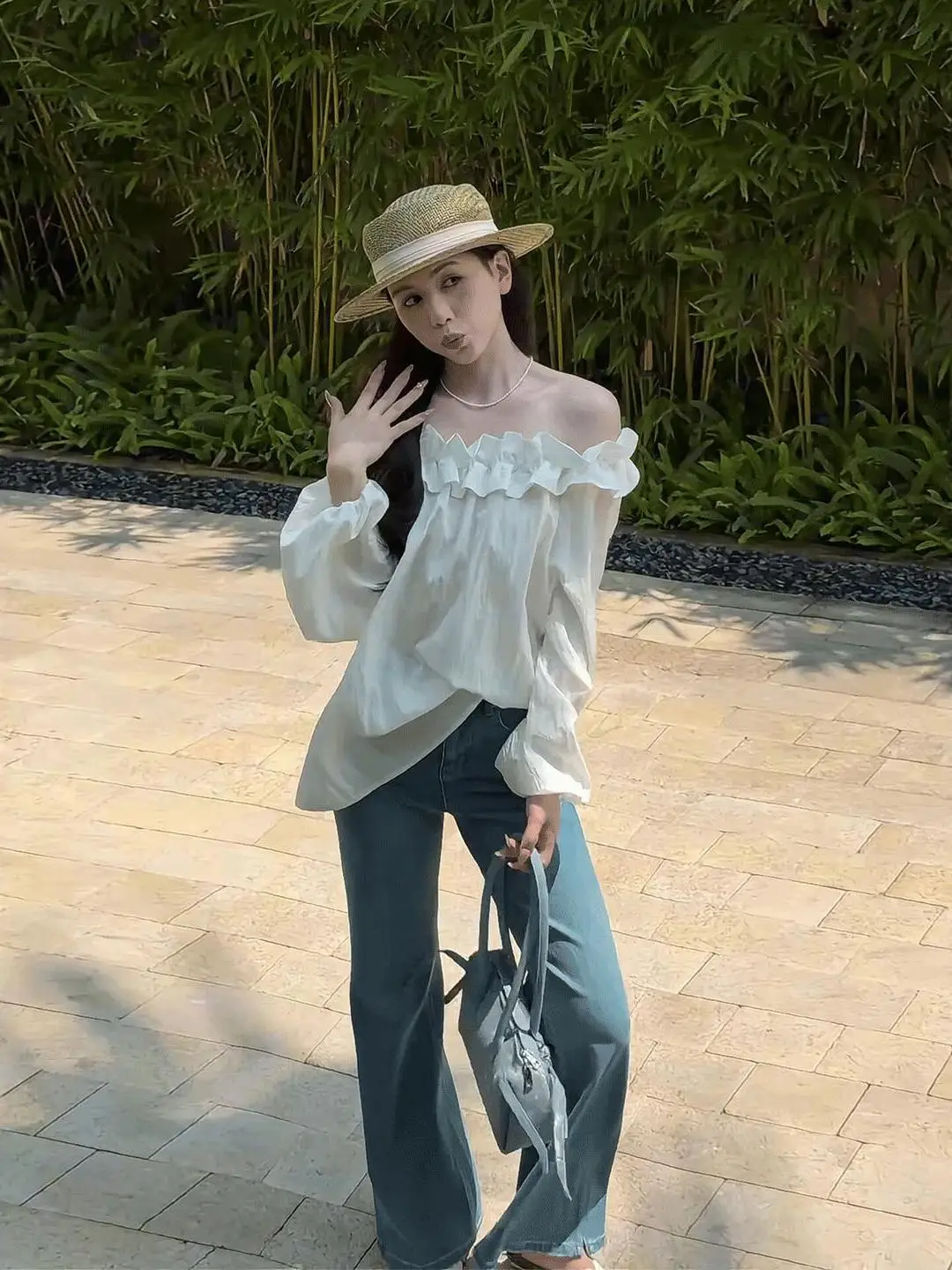 Elegant White Off-Shoulder Long Sleeve Shirt Women's Style Spring Season Versatile Beautiful Wood Grain Shirt