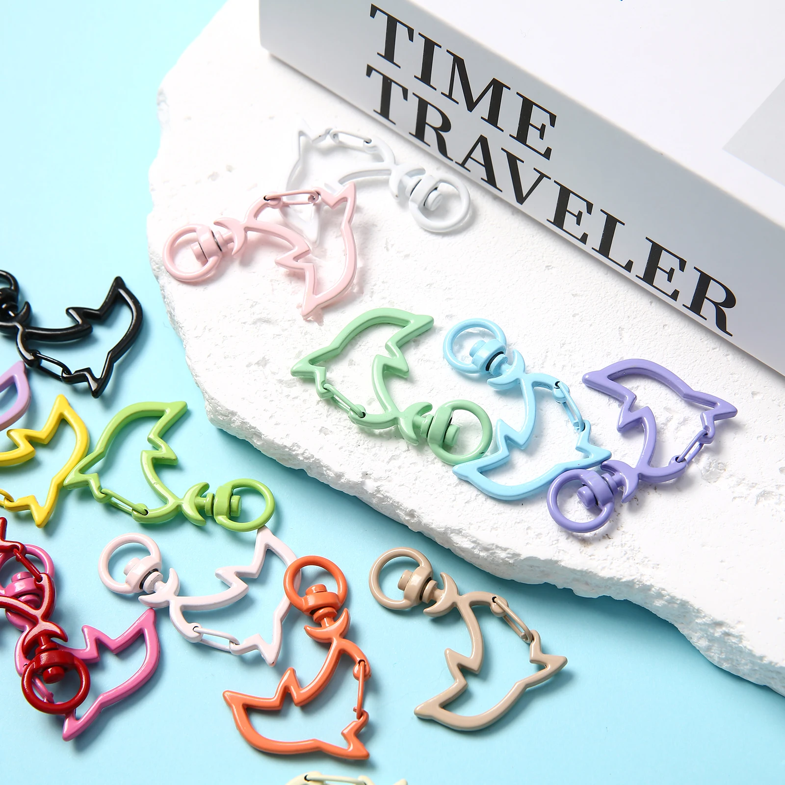 1–20 Stück mehrfarbige Metall-Schlüsselanhänger mit Karabinerverschluss, vielseitiger Schlüsselanhänger für Taschen, Geldbörsen und Heimwerkerarbeiten, praktisches Geschenk für Frauen und Kinder