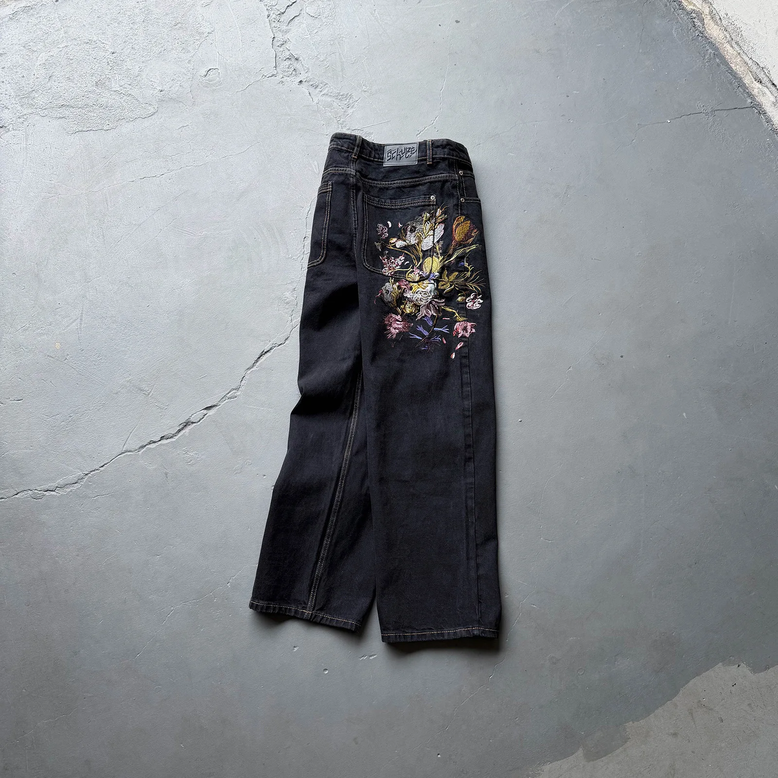 Derschutze 2026 New Chrome Cool Style Heavy-Duty Embroidered Floral Washed Straight-Leg Jeans Men's Trendy Pants