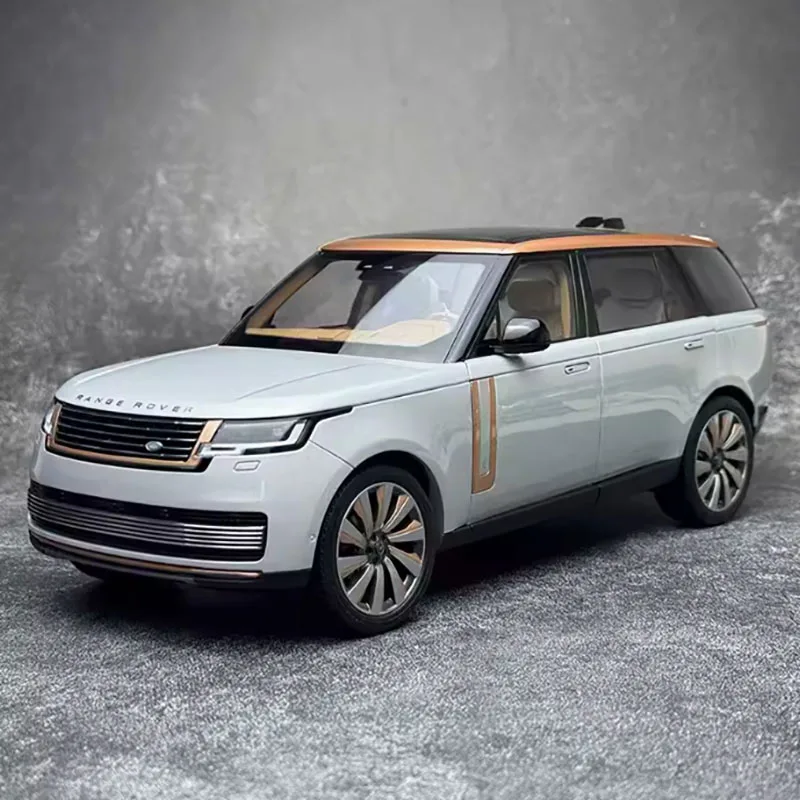 LCD 1/18 escala Range Rover 2020/2022 Land Rover SV todoterreno coche en miniatura de aleación clásicos regalo de recuerdo para adultos pantalla estática