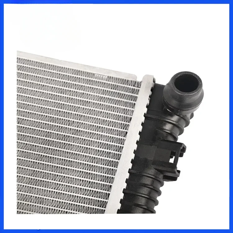 Automotive Parts Heat Dissipation Cooler Water Tank Suitable for A0995005403