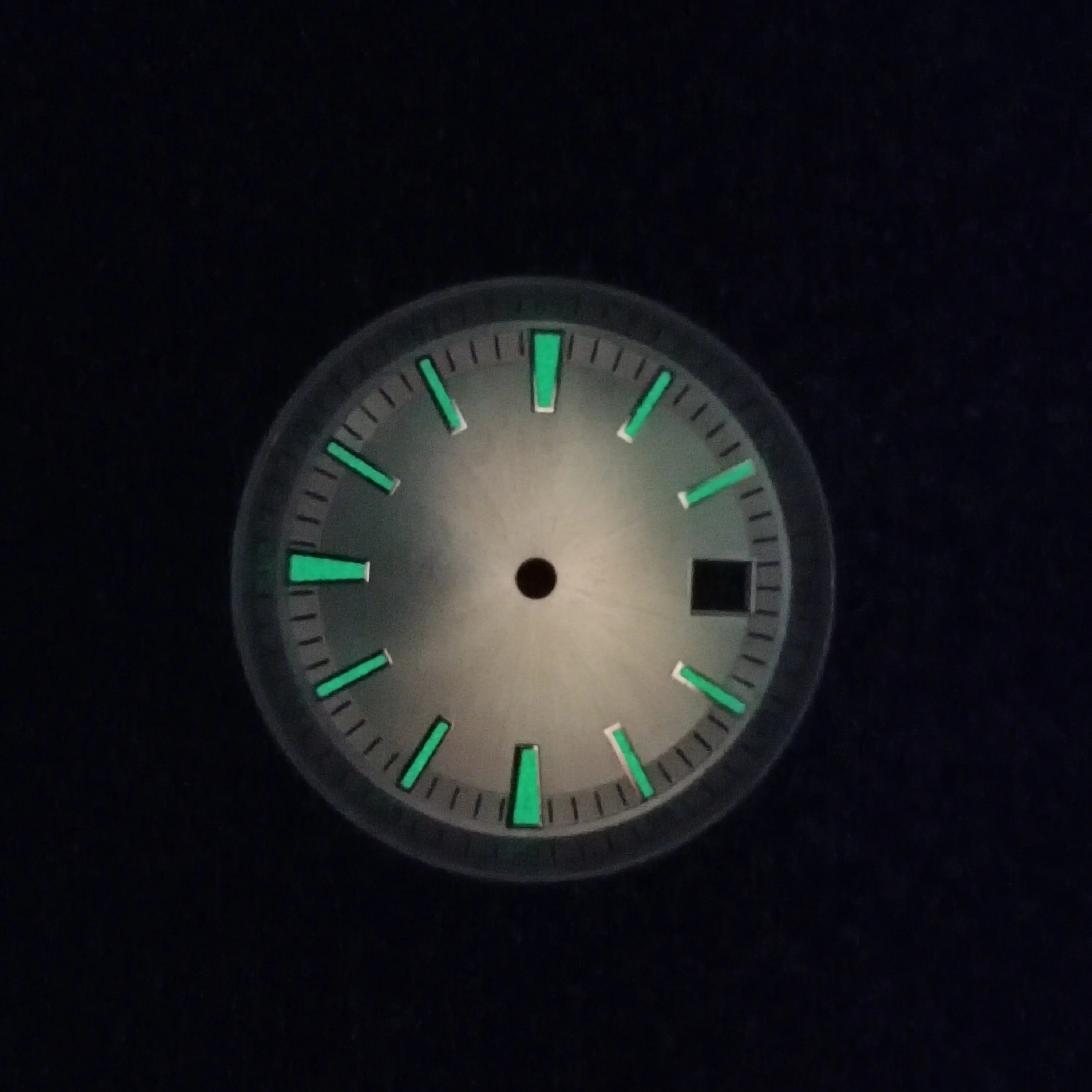 Replacement 33MM Watch Dial Single Calendar Dial Green Luminous Dial for Miyota8215 Movement Watches Modification Parts