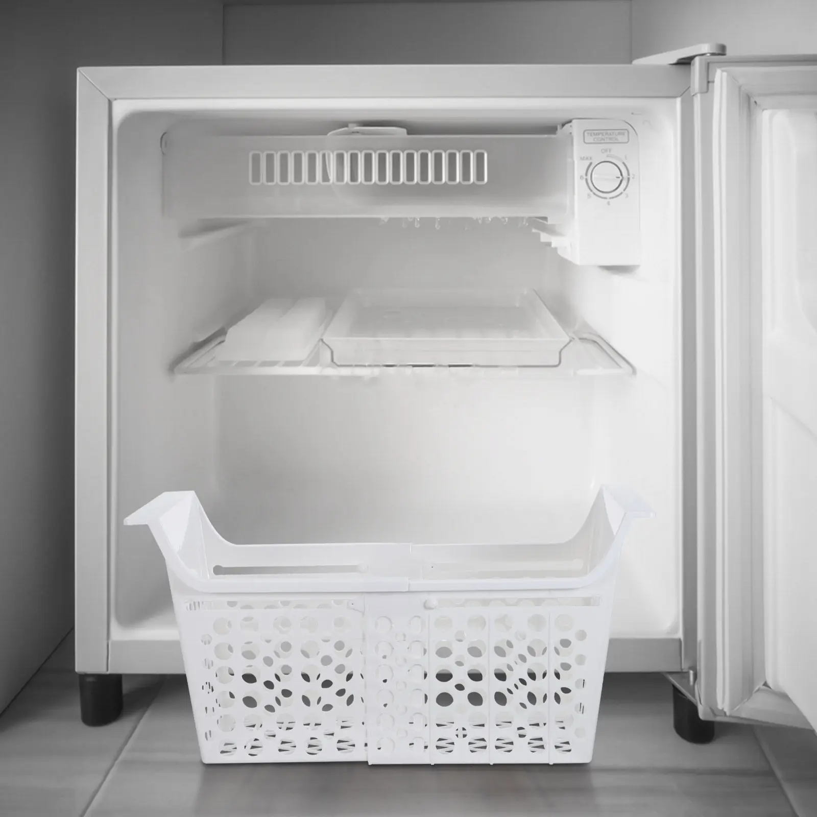 Adjustable Expandable Freezer Basket Wire Chest Freezer Organizer Bins Compatible Nonslip Plastic Storage Solution