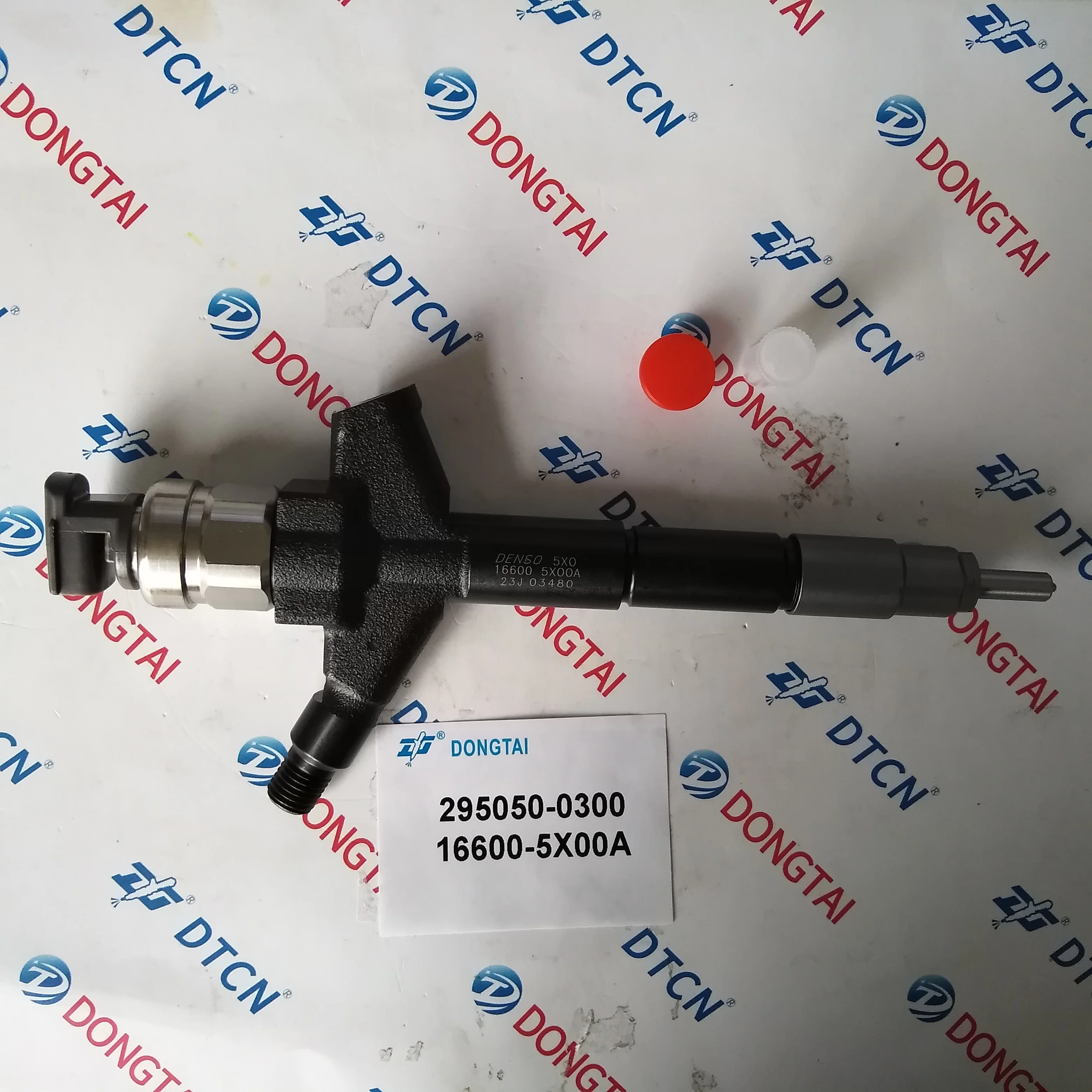 Dennso Common Rail Injector 295050-0300 For NISSN 16600-5X000 16600-5X00A