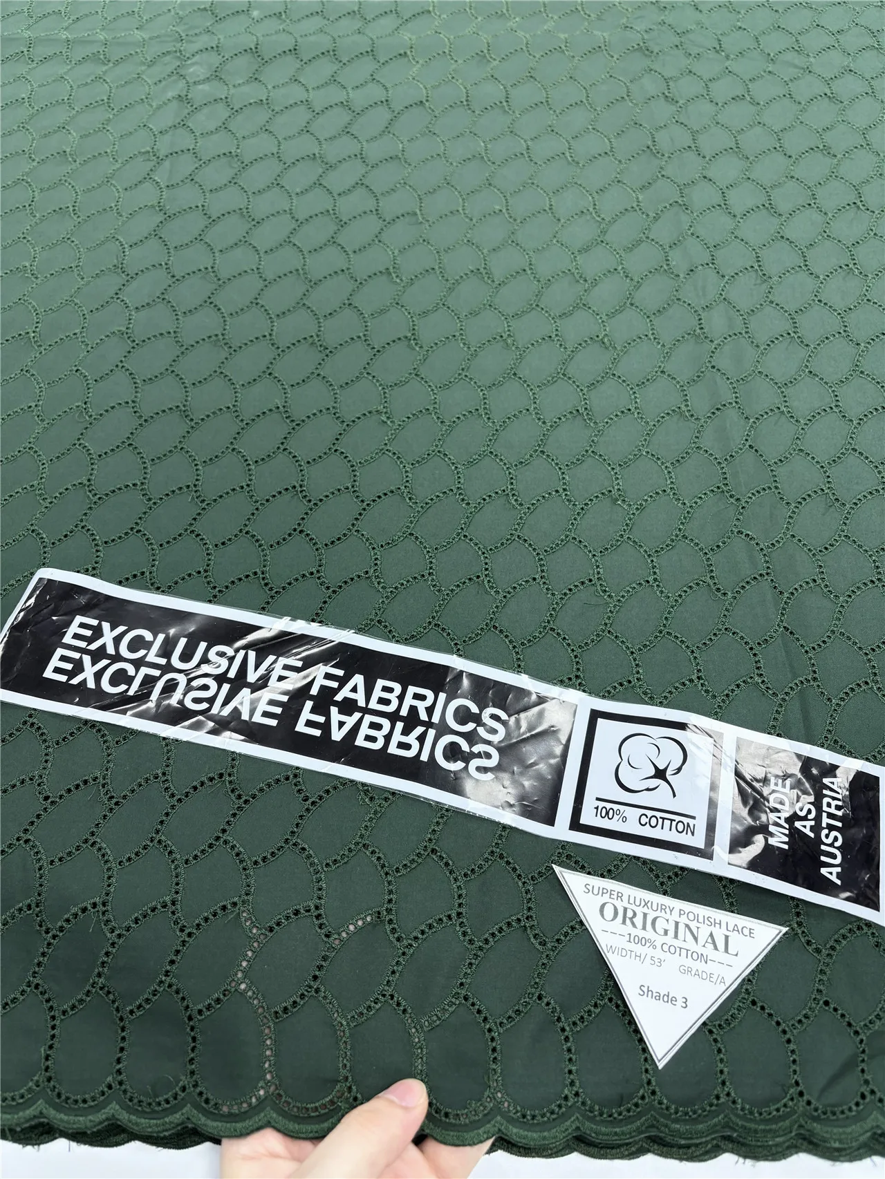 

Luxury Man Lace Original Austria 100% Cotton Lace Fabric Premium Quality African Embroidered Man Fabric For Sewing Clothes 15A70