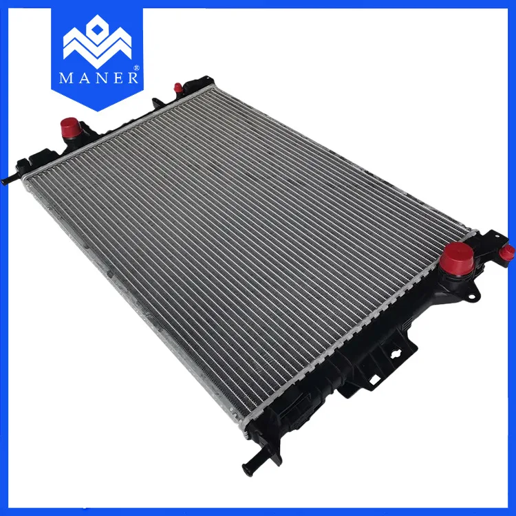 Factory Direct Car Radiator Water Tank LR039530 For Range Rover Evoque Freelander 2