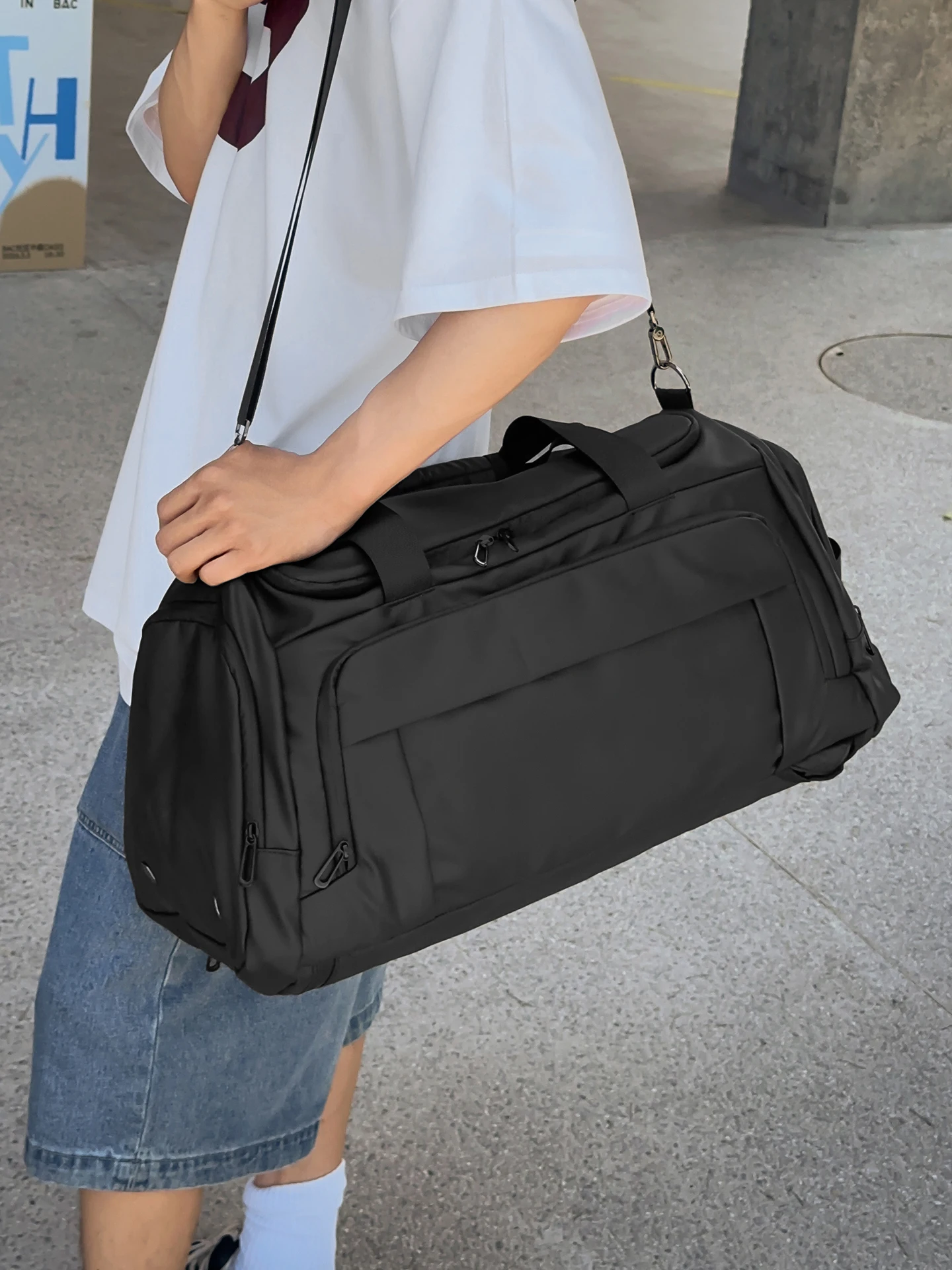 short-trip-business-travel-bag-unisex-shoulder-handbag-independent-shoe-compartment-fitness-storage-large-backpack-style-bag