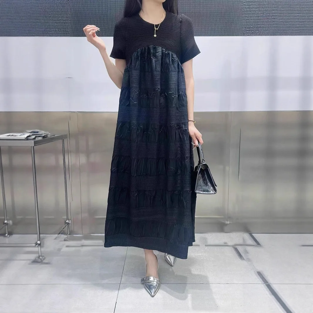 Miyake Lockeres, plissiertes, besticktes Kleid für Damen, Rundhalsausschnitt, kurze Ärmel, A-Linien-Kleider, 2025, Sommer, neue Flut