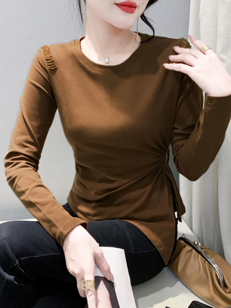 Langes Sve-T-Shirt für Damen, seitlicher Schlitz, schwere Stickerei, Basis, Irt, schlankmachend, vielseitig, erschwinglich, Frühling und Herbst, Baumwollmischung