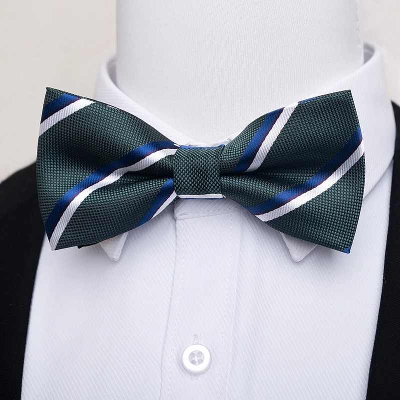 แฟชั่นผ้าไหม Bow Tie Dark Blue Man Dot งานแต่งงานอุปกรณ์เสริม Lover 'S Day Fit อย่างเป็นทางการ