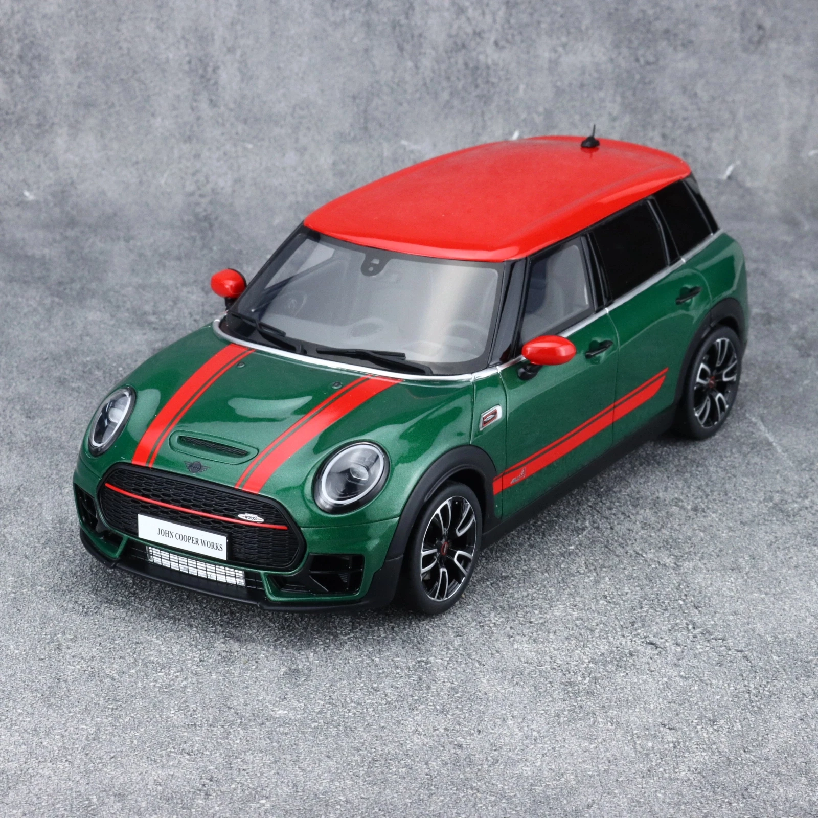 

OTTO 1:18 John Cooper Worsk F54 JCW 2021 Simulation Limited Edition Resin Metal Static Car Model Toy Gift