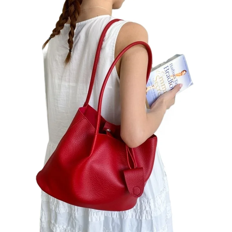 

Solid Color Simple Underarm Shoulder Bucket Bag Versatile Korean Version Large Capacity Red Wedding Mother and Child Tote Bag