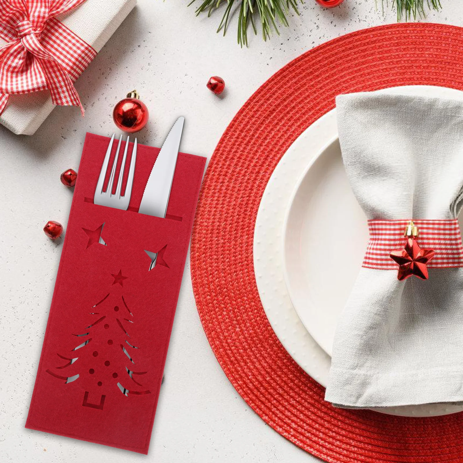 

4Pcs Felt Christmas Knife Fork Holders Unique Xmas Tree Cutlery Bags Soft Holiday Tableware Storage Xmas Silverware Holder