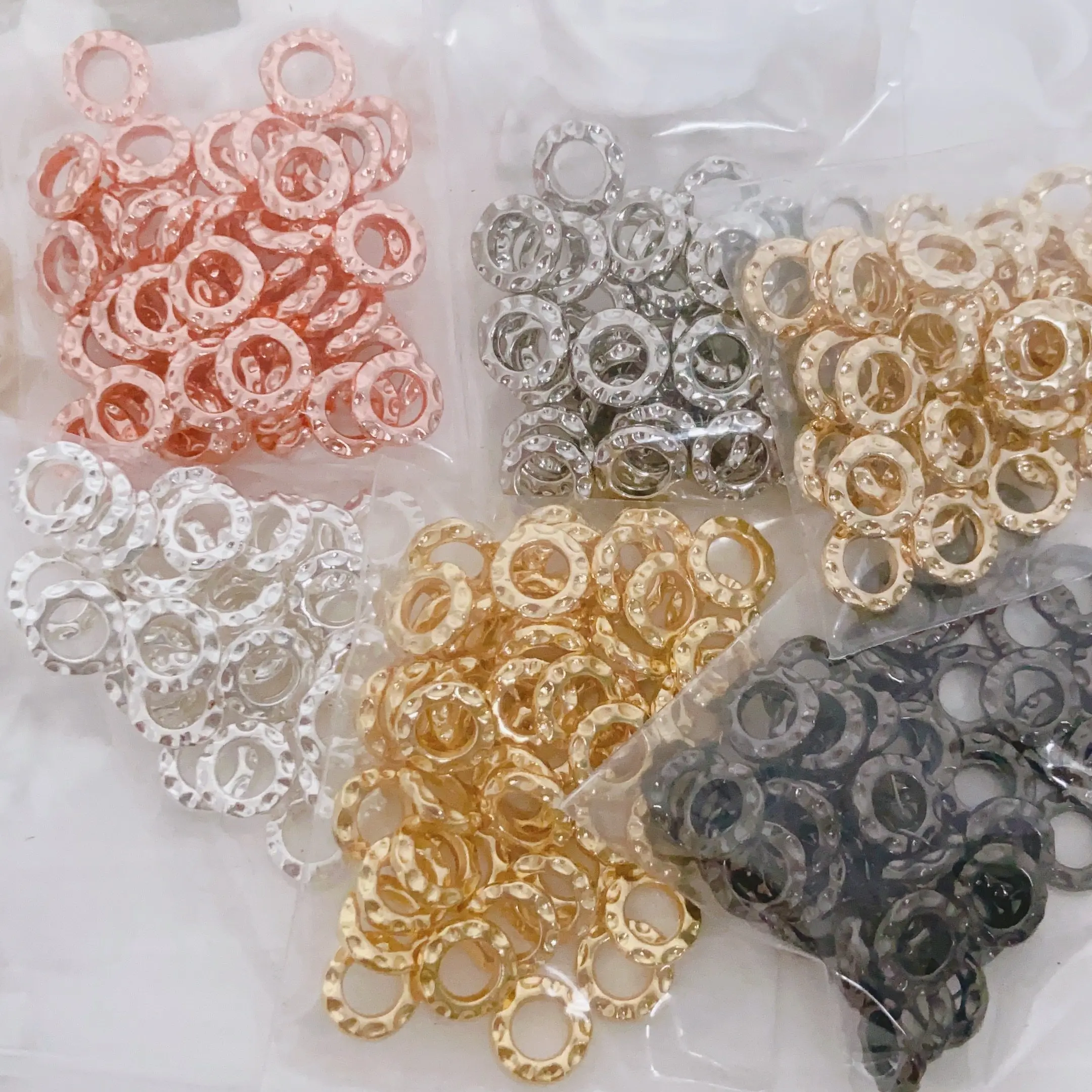 

20 Pieces of Hammered Circle Spacers and Beads Handmade DIY Pearl Necklace Bracelet Accessories Jewelry Making Materials