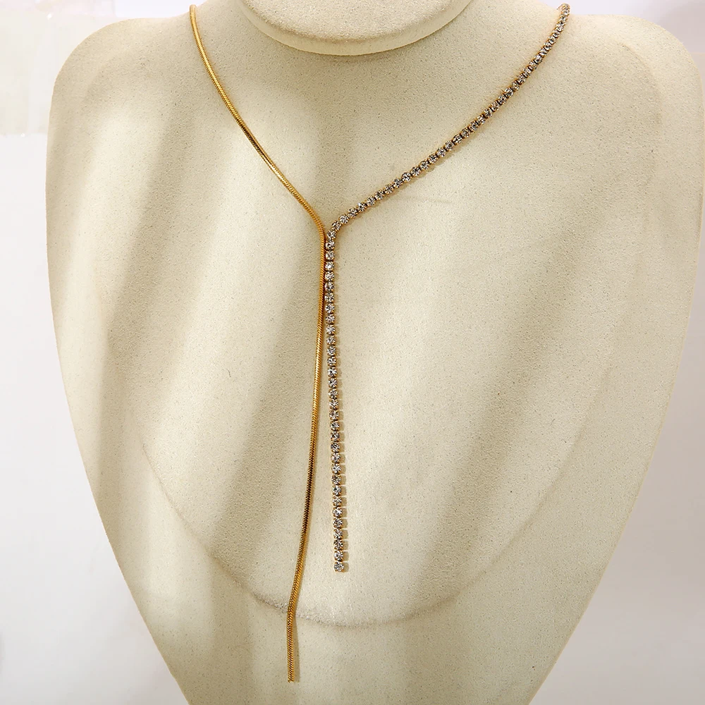 

Exquisite 18K Gold-Plated Stainless Steel Zircon Splicing Necklace, Waterproof and Non Fading, Light Luxury High-Quality Jewelry