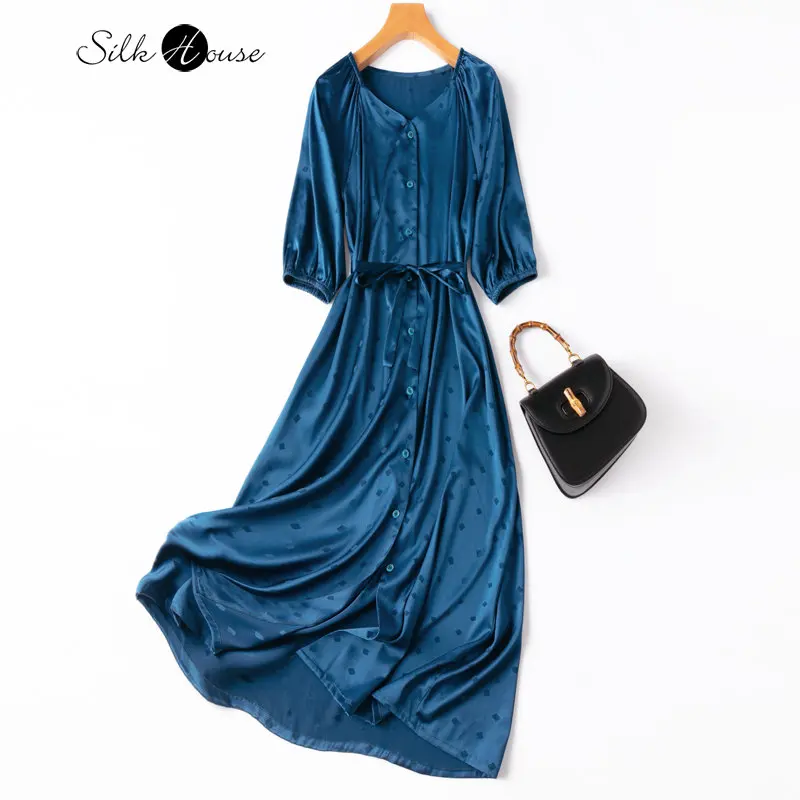 

Silk Jacquard Satin Square Neck Raglan Sleeves Extended Silkworm Loose Fitting Women's Fashion Party Dress