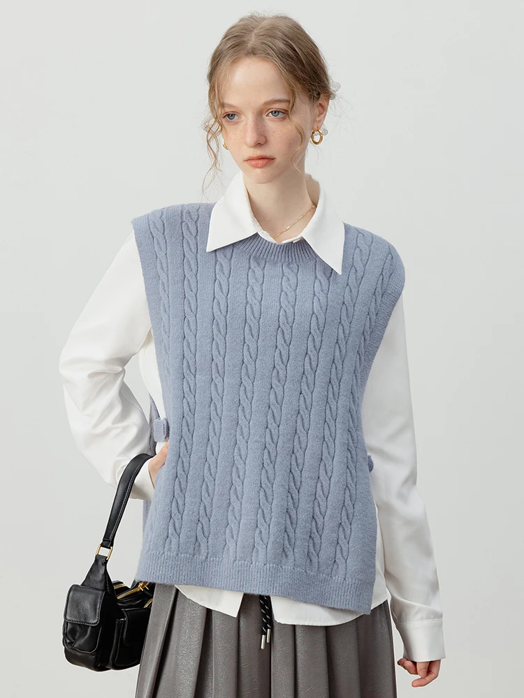 

Pure Color Twist Knit Vest Top Loose Versatile Sleeveless Layering Upper Body EGGKA Polyester Fiber Autumn 2024 New Arrival