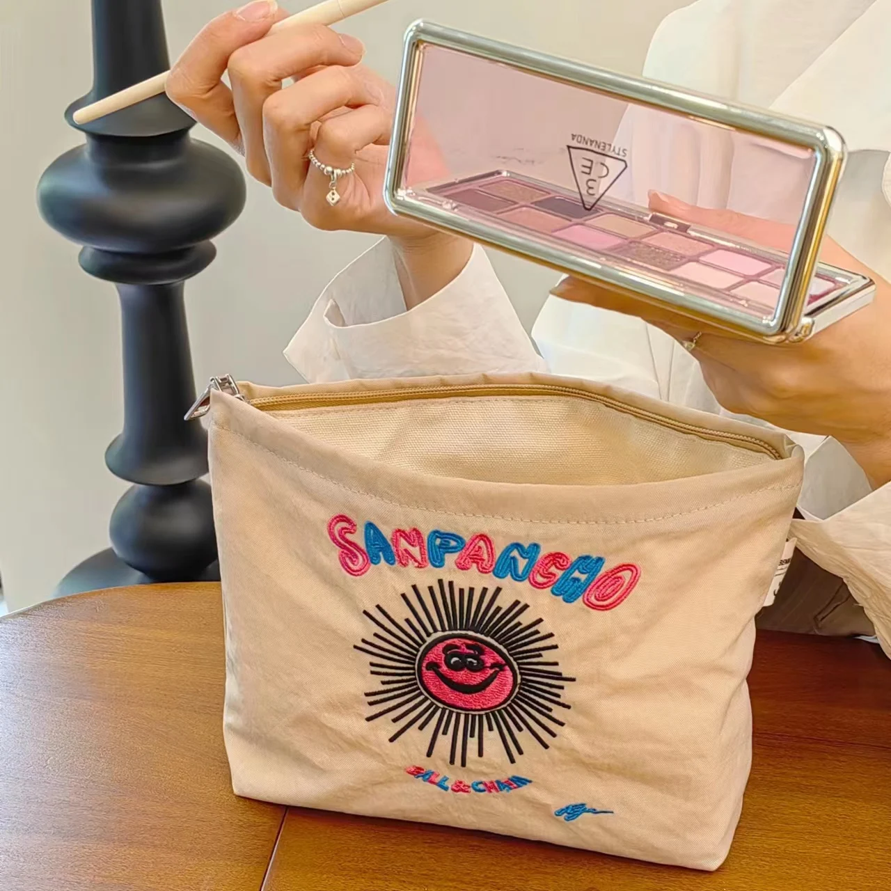 Geborduurde waterdichte make-uptas draagbaar