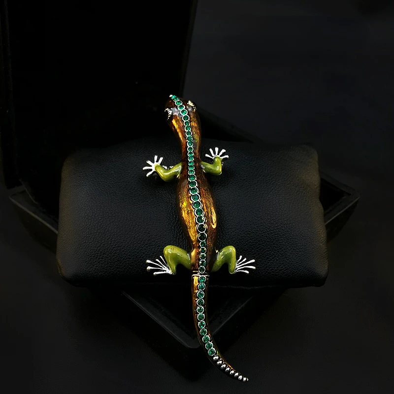 

Vivid Exquisite Gecko Brooch for Men Upscale Retro Small Animal Corsage Suit Coat Pin Accessories Rhinestone Jewelry Pins Gifts