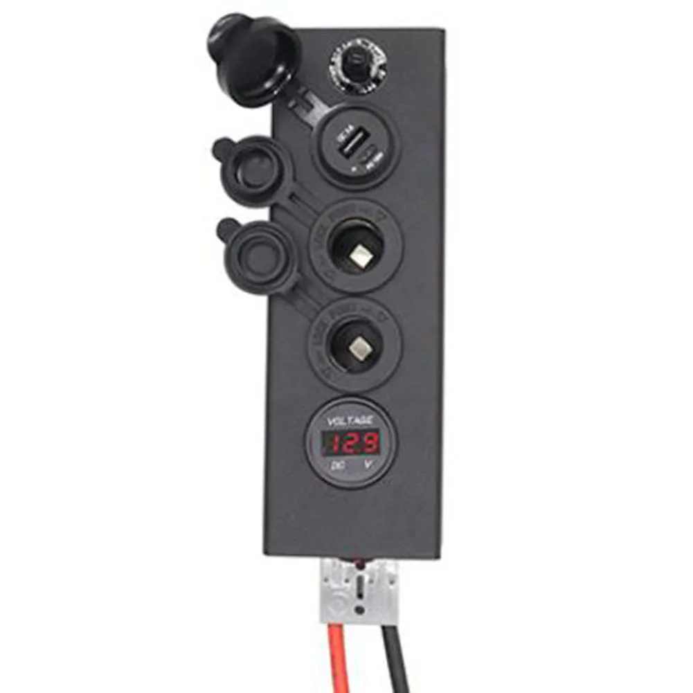Voltage Display USB Charging Socket Application In Vehicles Built-in Circuit Breaker Voltage  Voltage Display