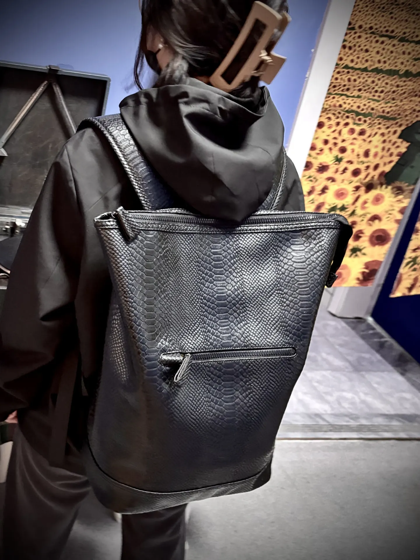 European And American Fashion Personalized Large Capacity Water Bucket Snake Pattern Three-dimensional Embossed Backpacks Trendy