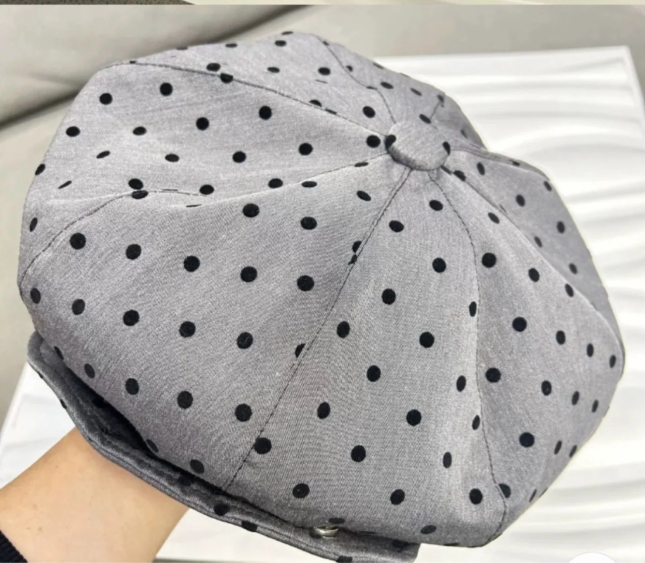 Polka Dotcloud Achteckige Mütze für Damen, Neue Baskenmütze mit Großem Kopfumfang, Zeigt das Gesicht Klein, Malermütze in Verschiedenen Tragemöglichkeiten – Detail 4