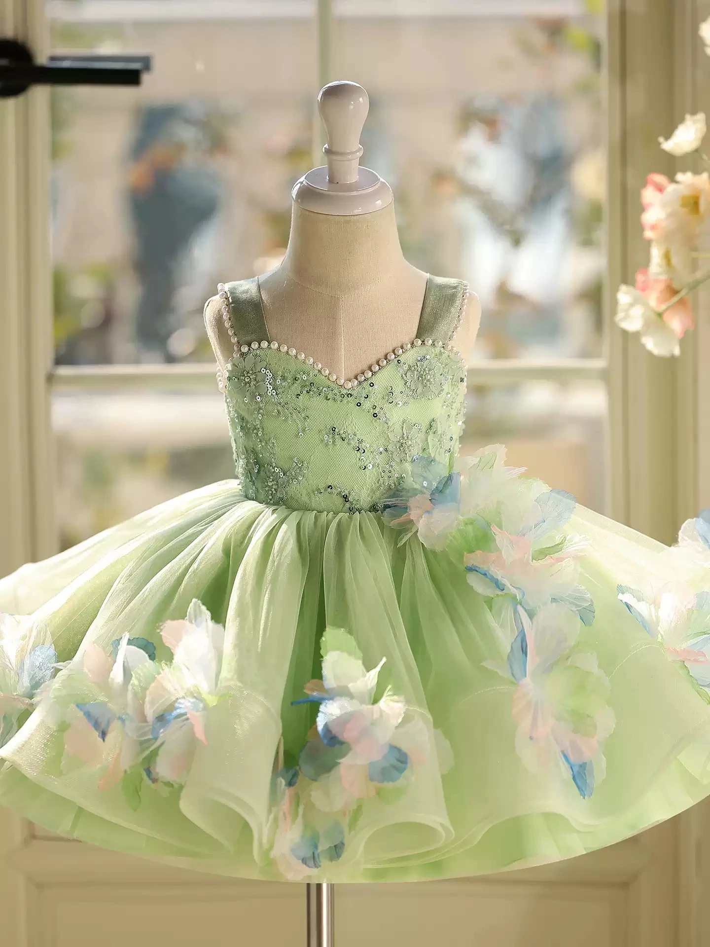 Luxurious and elegant girls summer dress green flower girl wedding dress children's birthday piano performance tail princess dre view 4