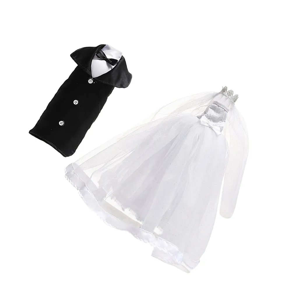

2Pcs Wedding Decorations Bride Groom Wine Bottle Covers White Tulle Dress Black Tuxedo Cover for Bridal Shower Party