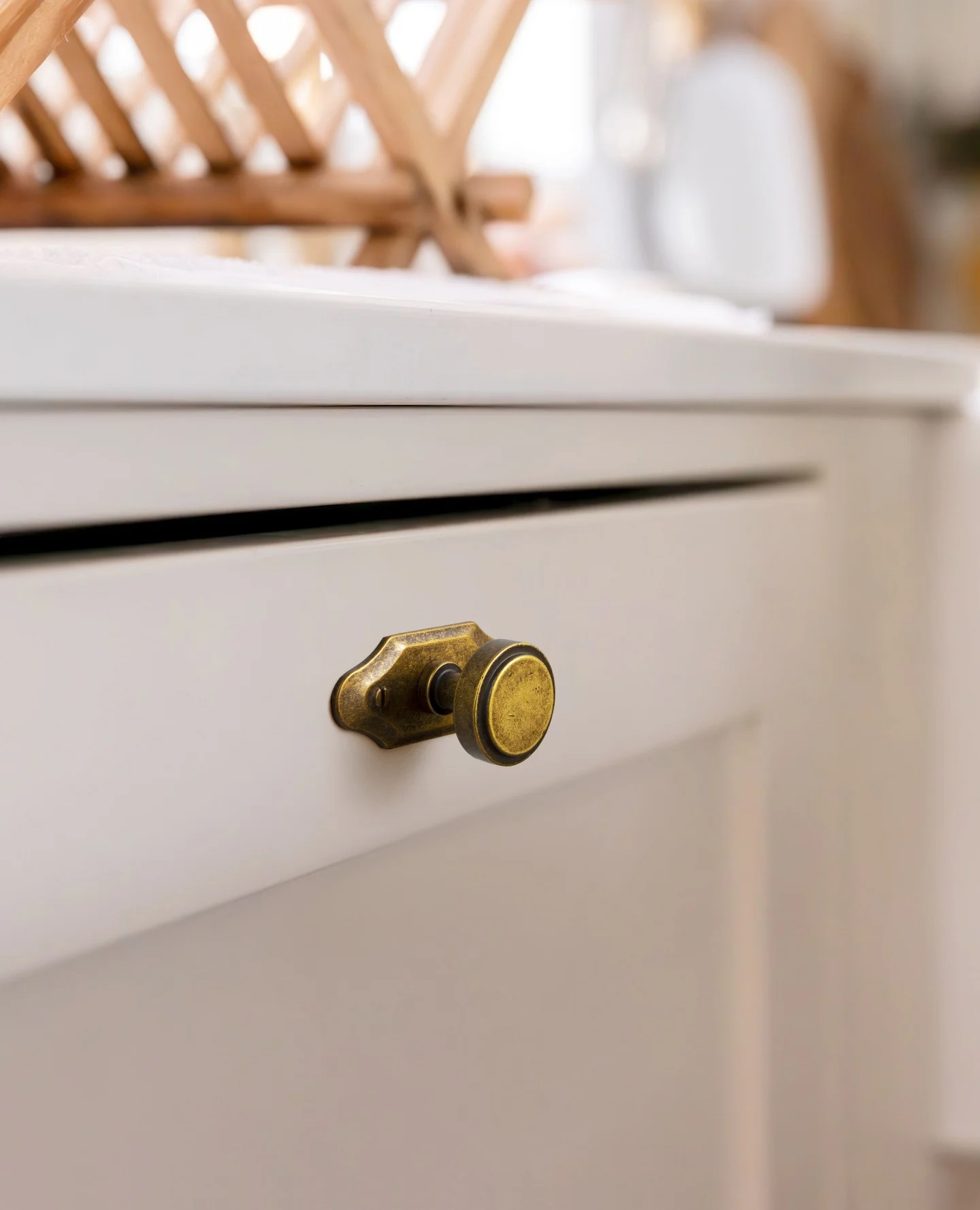 Goo-Ki Antique Brass Cabinet Knobs with Back Plate Zinc Alloy Kitchen Hardware - 6 Pack Vintage Drawer Knobs Single Hole/Screw Bar Cabinet Pull with Spacer