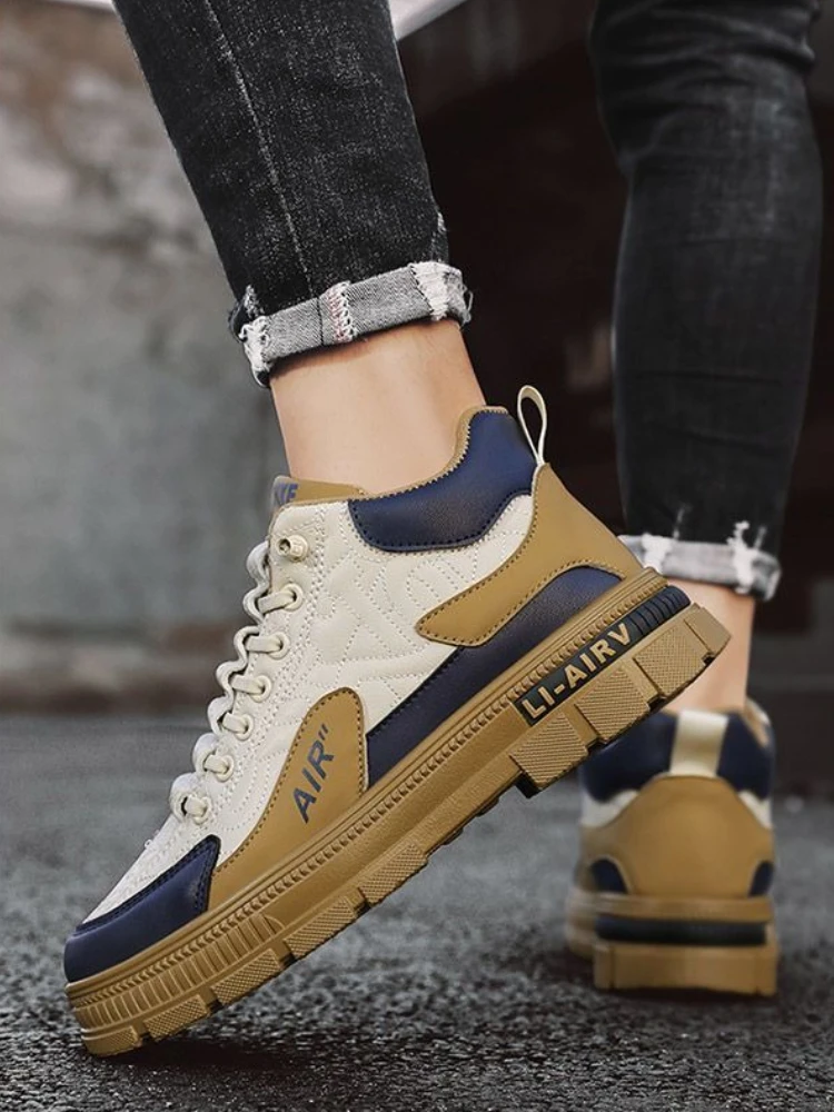 الانزلاق على منصة أحذية رجالية ربيع الخريف عرض مصمم العصرية 2025 حذاء رياضة رخيصة خمر جديد ريترو موضة أحذية الذكور غير رسمية