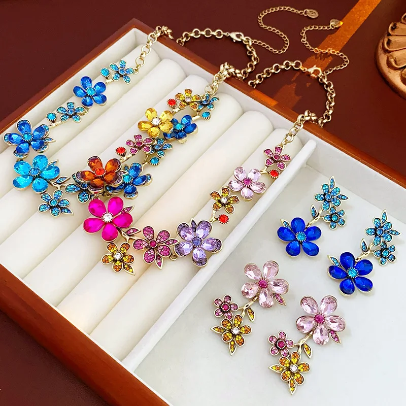 Vintage Necklace Colorful Flower Branches Set Personalized Dangle Earrings Chain Versatile Inlaid Rhinestone Jewellery Set