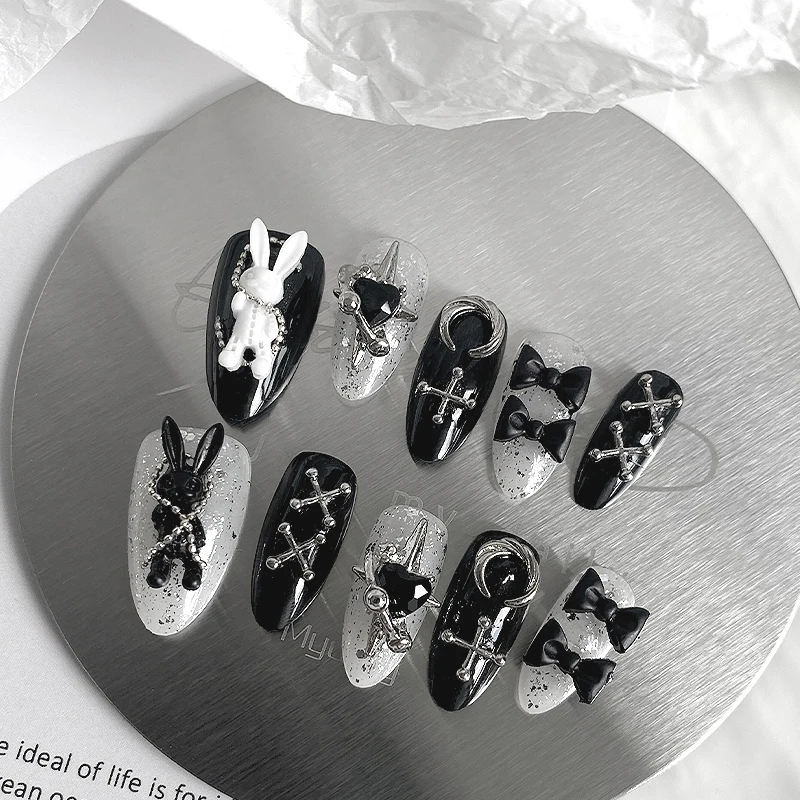 Nail art a forma di mandorla pura fatta a mano da 10 pezzi, bellissime unghie finte, coniglietto bianco e nero di Halloween, adatto per le donne da usare