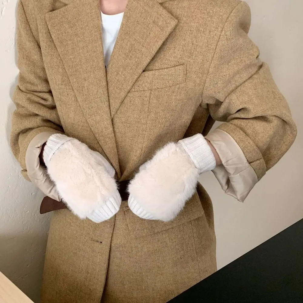 Fashionable Warm Knitted Gloves Windproof Touch Screen Half-Finger Gloves Soft Polyester Winter Women Gloves Writing