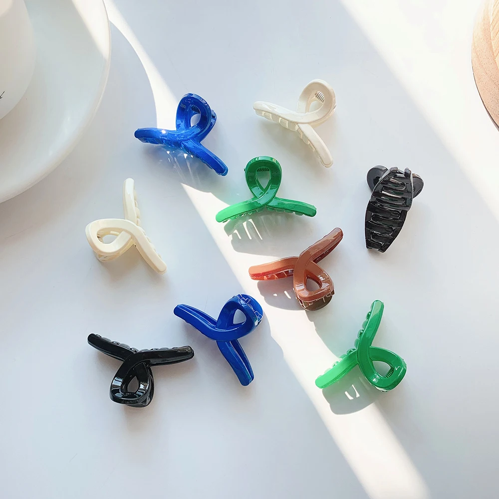 2022 New Klein Blue Mini Claw Clip Acrylic Small Hair Clip Children's Fringe Clip Shark Clip Lovely Hair Accessories  