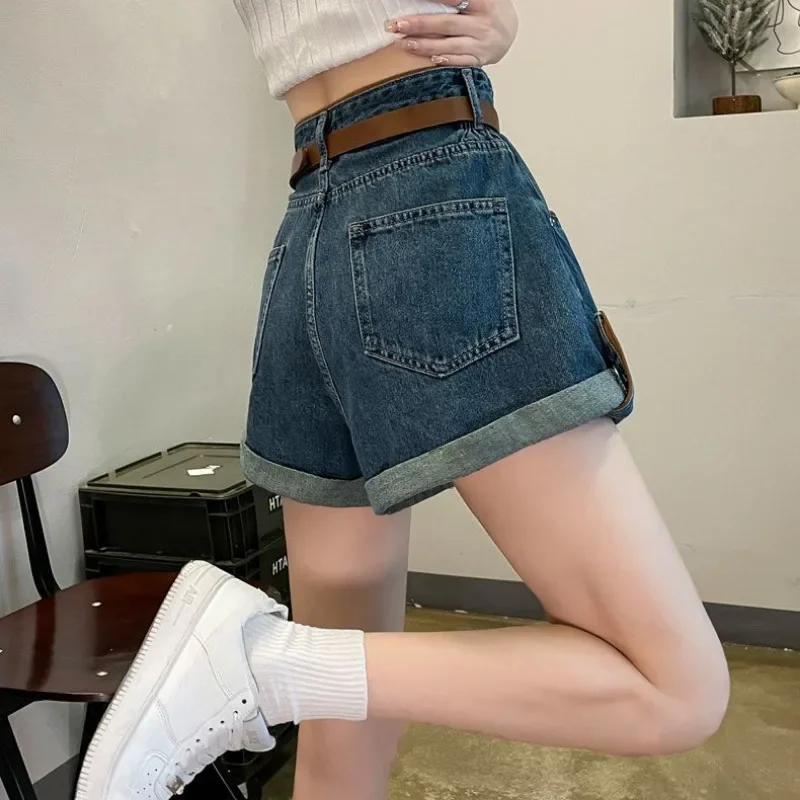 Pantaloncini di Jeans larghi da donna larghi larghi con tasca in vita pantaloni Jeans corti femminili Casual Harajuku Fashion stile coreano Kpop Hot