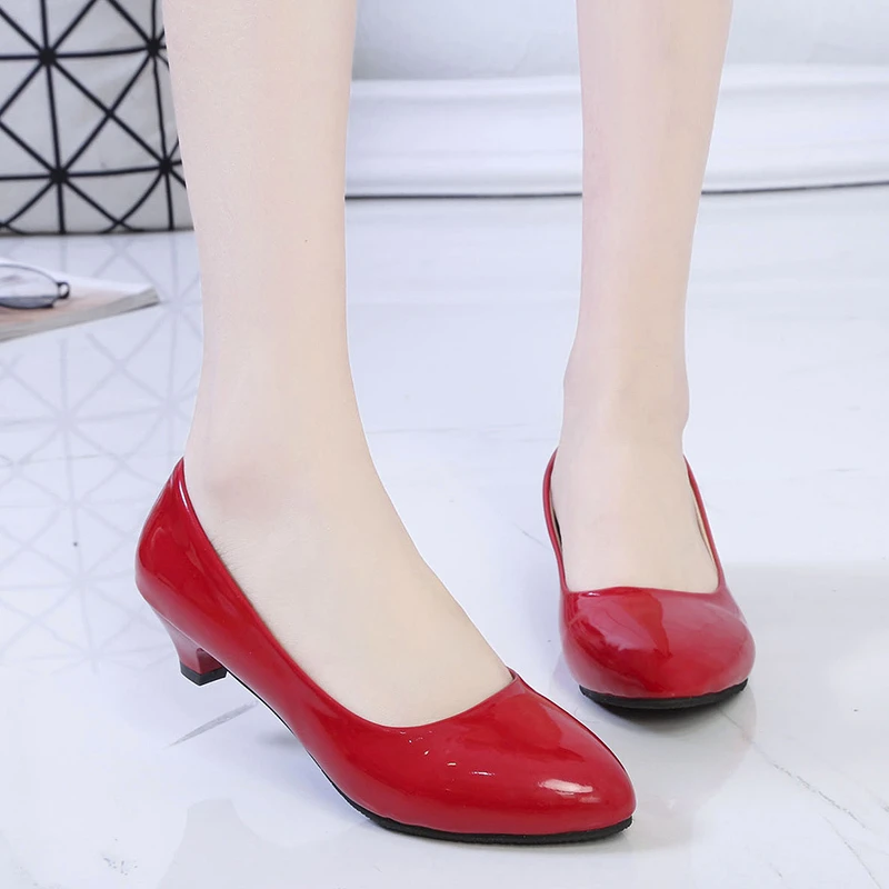 

2025 женские туфли-лодочки с неглубоким носком, женская обувь, новая модная офисная обувь для свадебной вечеринки, женские туфли на низком каблуке, летние женские туфли на каблуке