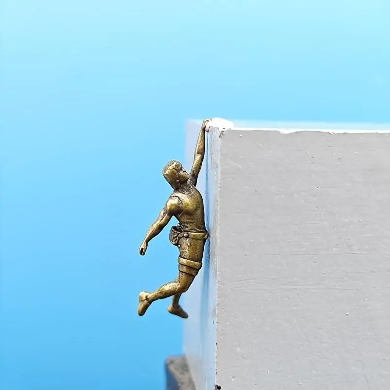 Brass Climbing Figurine Mountaineering Miniature Diorama Photography Aquatic Terrarium Rockery Landscape Decoration Ornament