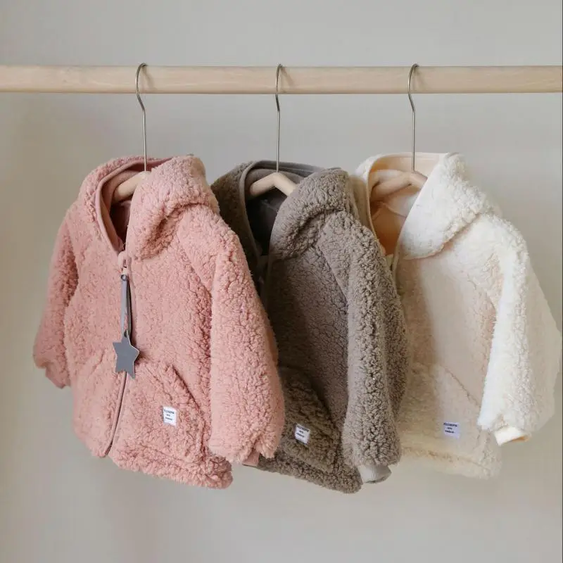 

2025 зимнее новое детское плюшевое пальто с капюшоном, теплый кардиган на молнии для девочек, бархатная толстая хлопковая стеганая куртка для мальчиков, детская одежда