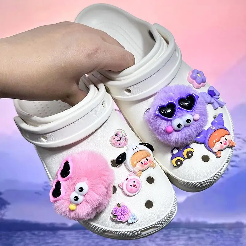 

MINISO Cartoon caterpillar Shoe charms DIY 3D stere Hole shoe accessories Shoe Flower Decorative Buckle Detachable Children gift