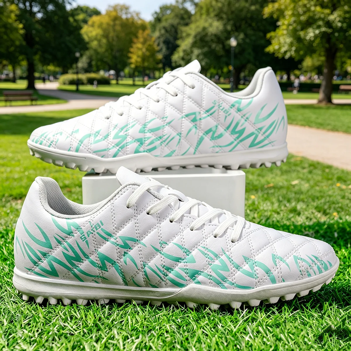 TF Turf Soccer Shoes Mixed PU Fabric Upper Rubber Outsole Strong Traction Wearproof Unisex Men Women Teenager Sports Footwear