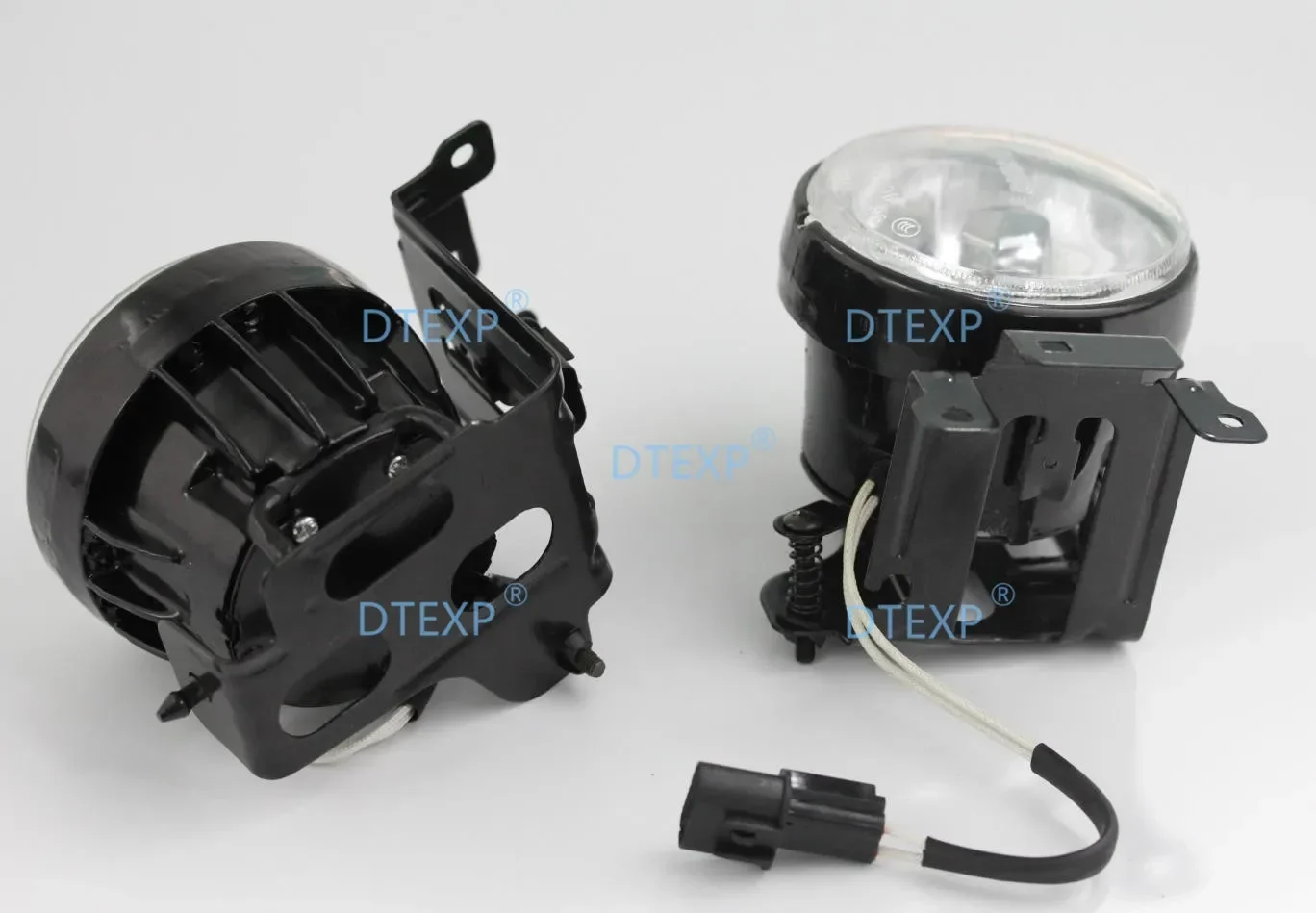 1 Pieces Fog Lamp for Pajero Sport K90 K80 MR496369 1999-2006 Front Light Set for Montero Sport Free Bulb for Shogun Nativa