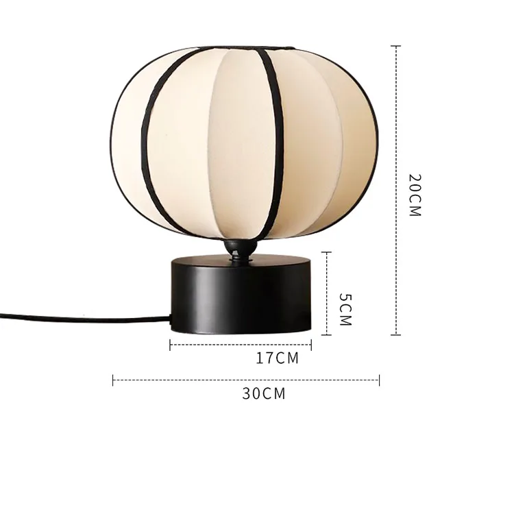 2024 French Retro Cream Style Nordic Simple Design Decorative Lamp Bedroom Bedside White Fabric Table Lamp