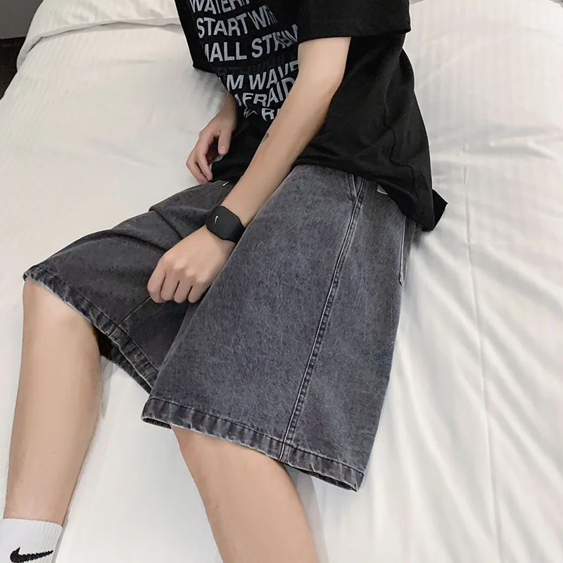 2025 New Korean Style Vintage Men's Jeans Summer Loose Male Wide Leg Knee Length Shorts New Washed Fashion Short Denim Pants