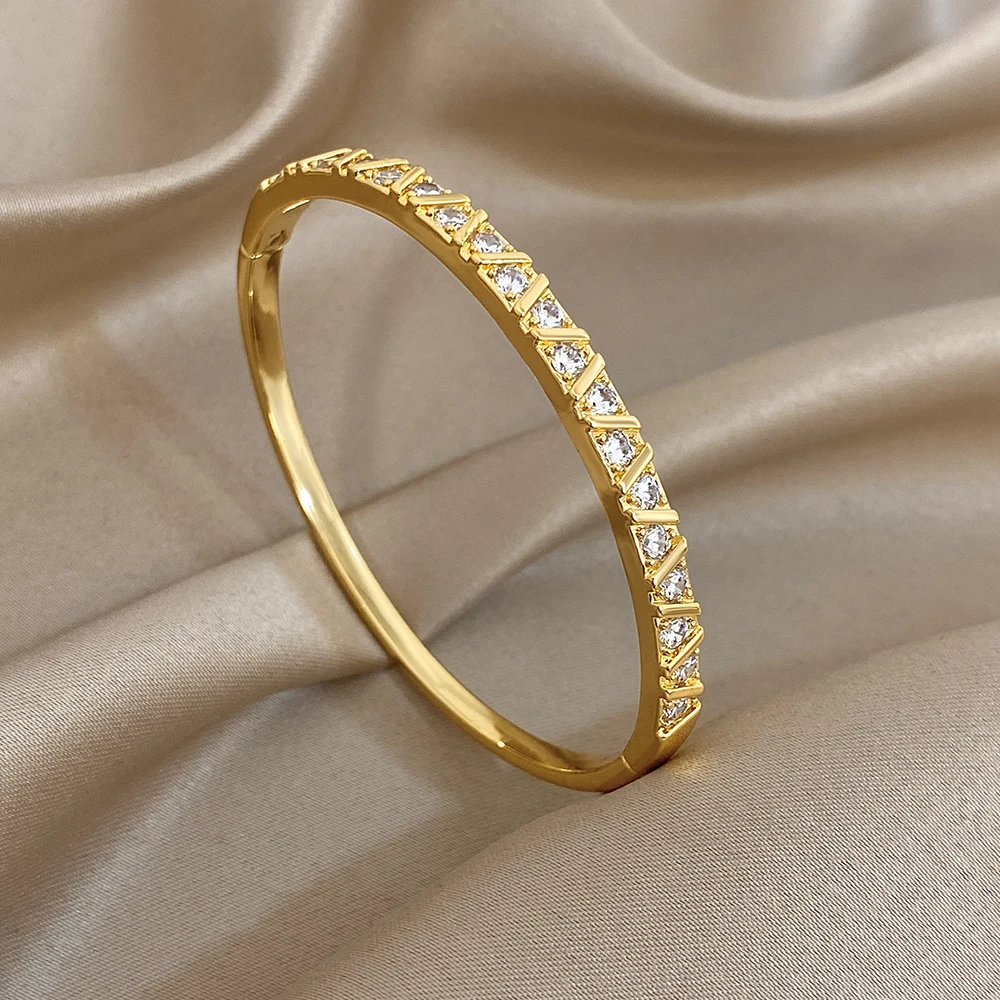 

Freetry Elegant Rhinestones Round Bangle Bracelet for Women Minimalist Geometric Gold Color Cuff Bracelet Fashion Jewelry Gift